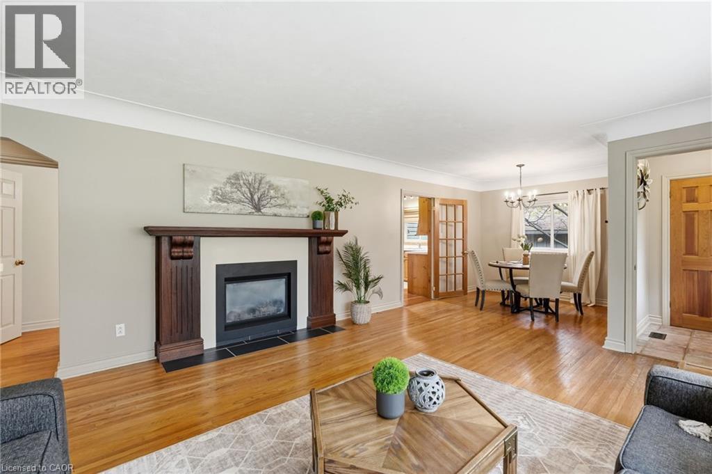 21 Brian Boulevard, Waterdown, ON - Indoor Photo Showing Living Room With Fireplace