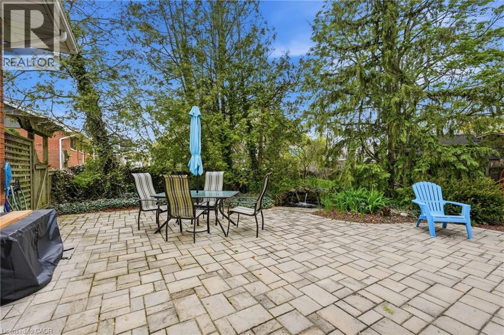 21 Brian Boulevard, Waterdown, ON - Outdoor