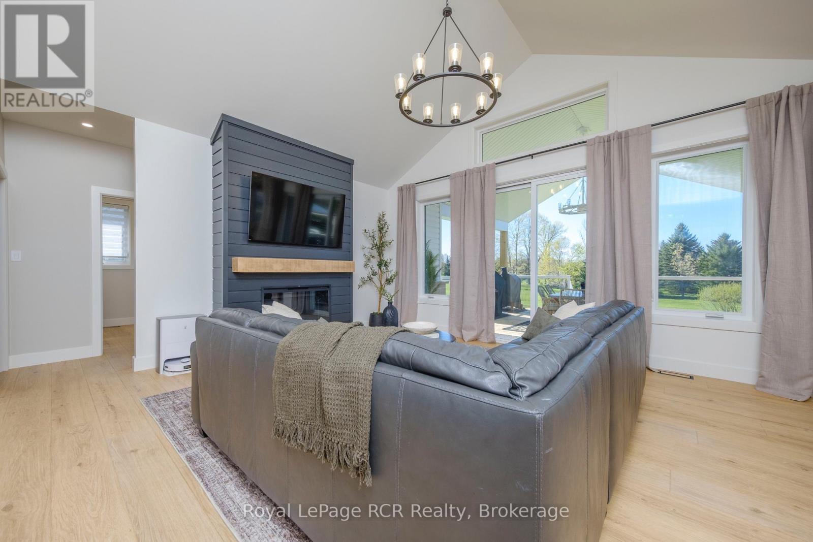 22 Nickason Drive, Arran-Elderslie, ON - Indoor Photo Showing Living Room With Fireplace