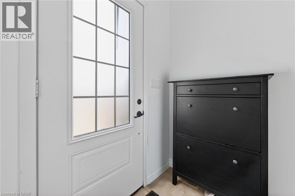 UNIT B - Foyer - 167 Walnut Street S, Hamilton, ON - Indoor Photo Showing Other Room