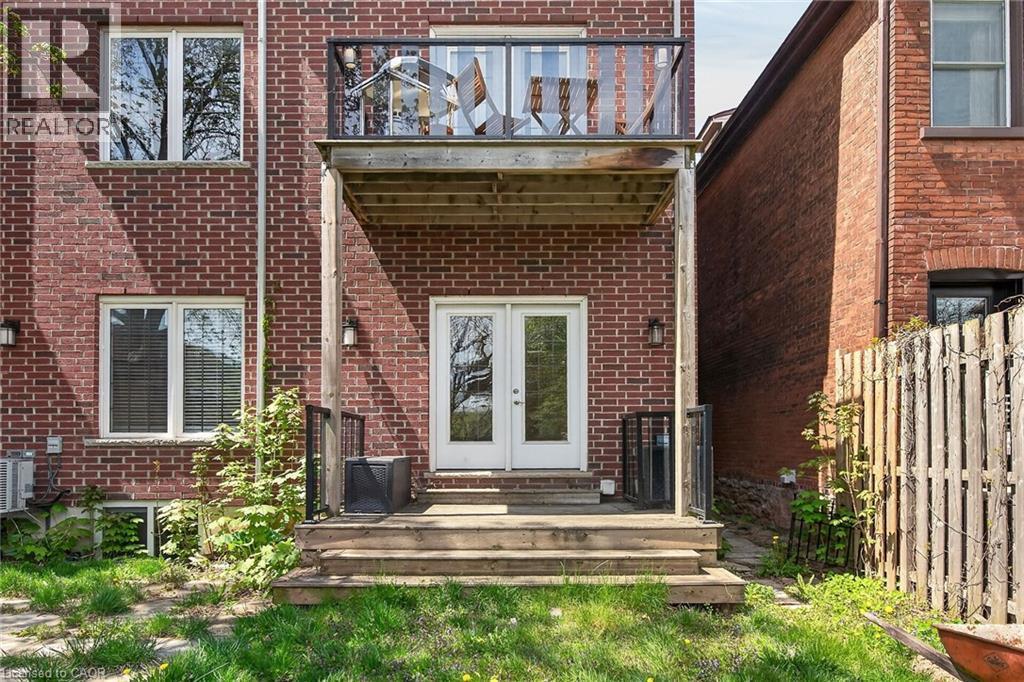 Rear Deck & Balcony - 167 Walnut Street S, Hamilton, ON - Outdoor