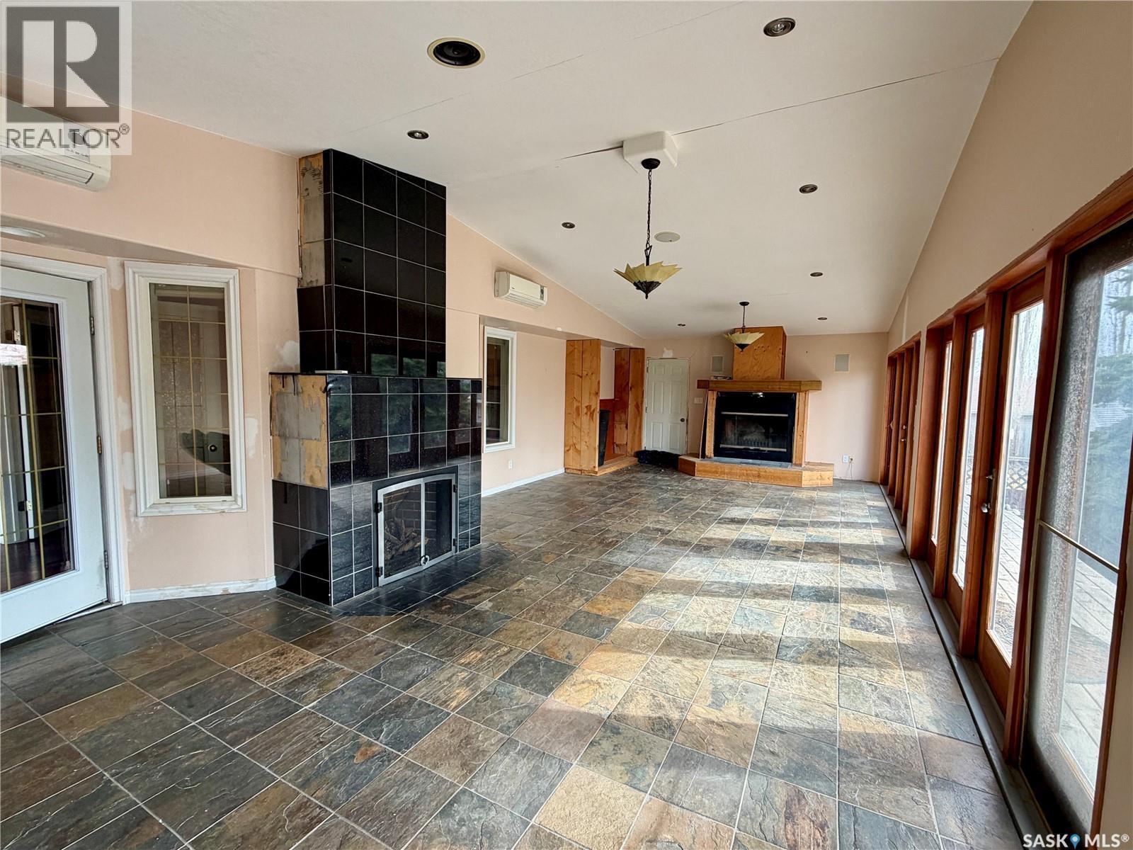 616 3Rd Street E, Spiritwood, SK - Indoor Photo Showing Other Room