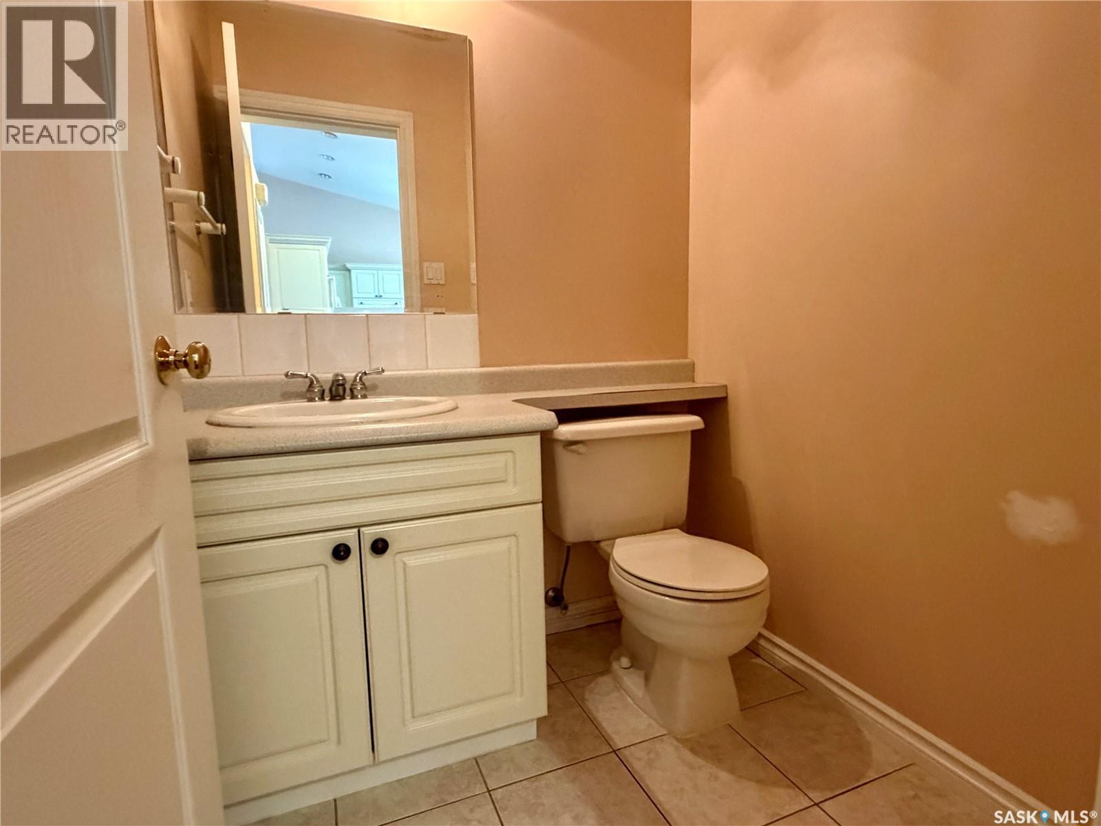 616 3Rd Street E, Spiritwood, SK - Indoor Photo Showing Bathroom