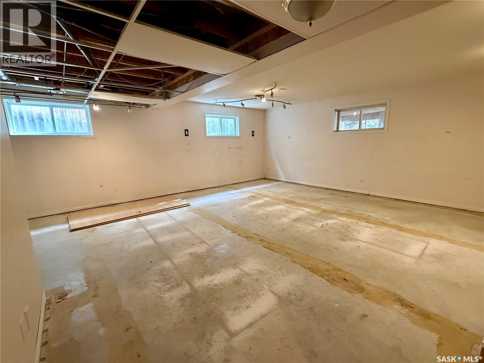 616 3Rd Street E, Spiritwood, SK - Indoor Photo Showing Basement
