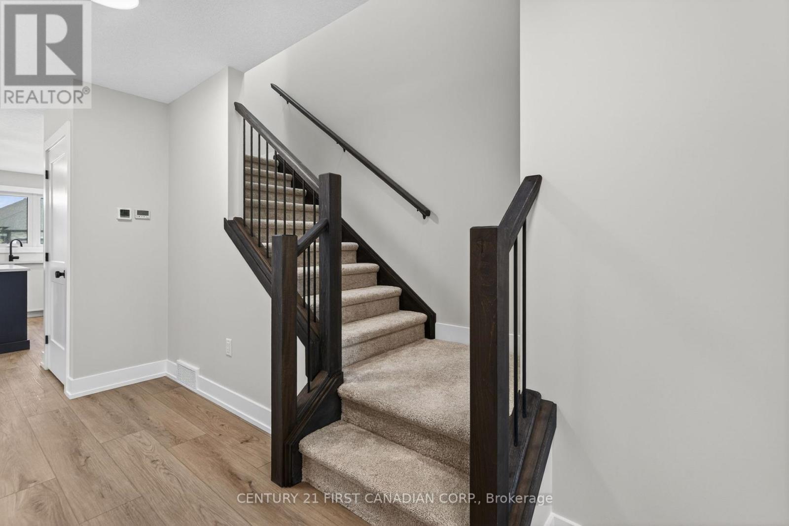 34 Postma Crescent, North Middlesex (Ailsa Craig), ON - Indoor Photo Showing Other Room
