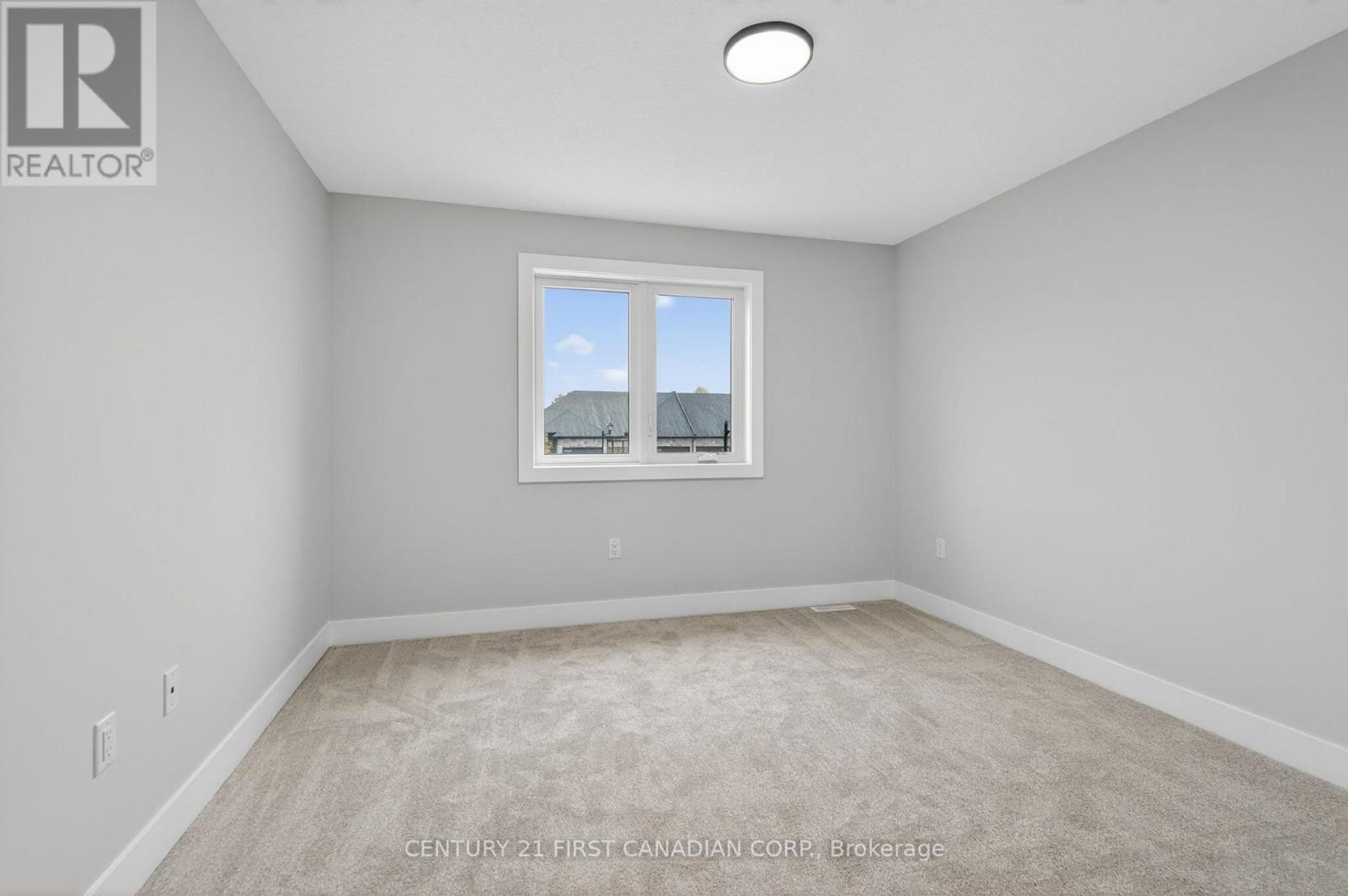 34 Postma Crescent, North Middlesex (Ailsa Craig), ON - Indoor Photo Showing Other Room