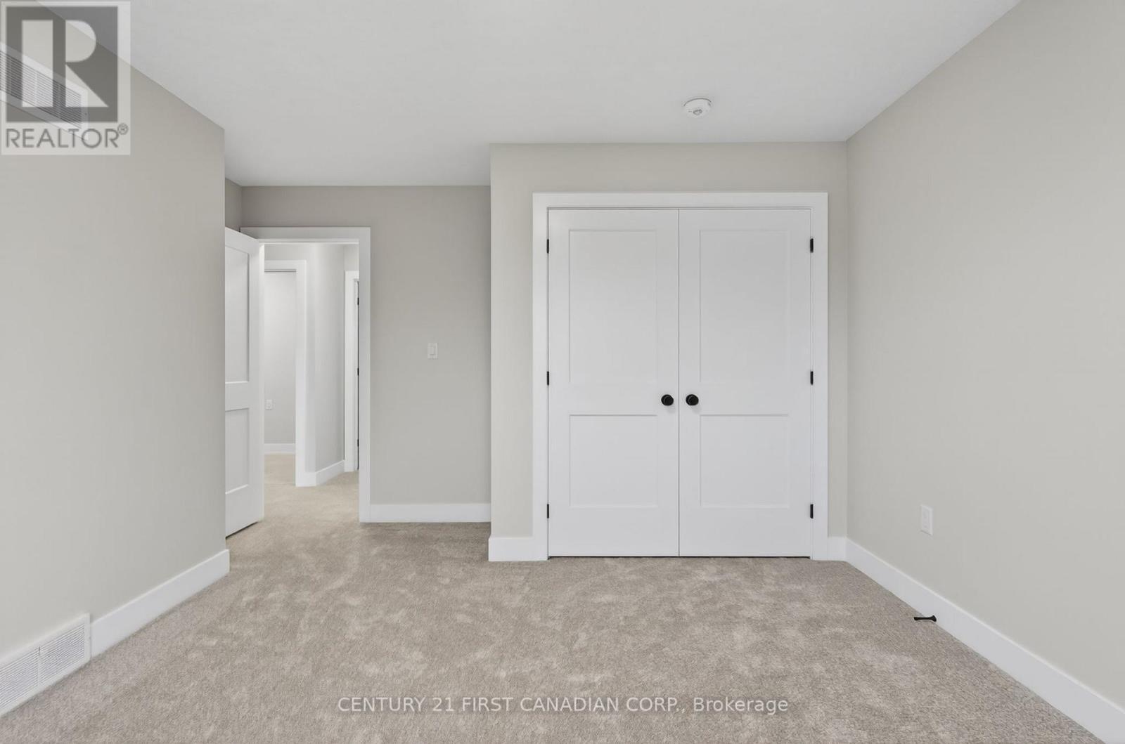 34 Postma Crescent, North Middlesex (Ailsa Craig), ON - Indoor Photo Showing Other Room