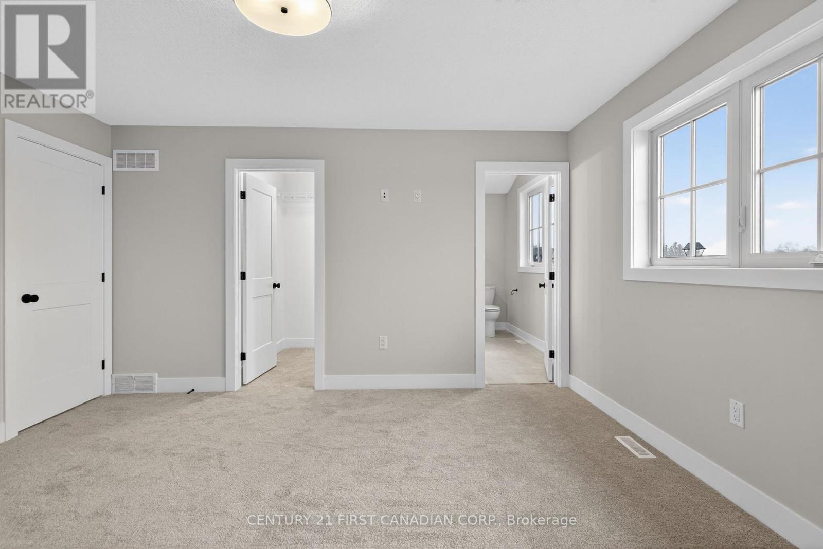34 Postma Crescent, North Middlesex (Ailsa Craig), ON - Indoor Photo Showing Other Room