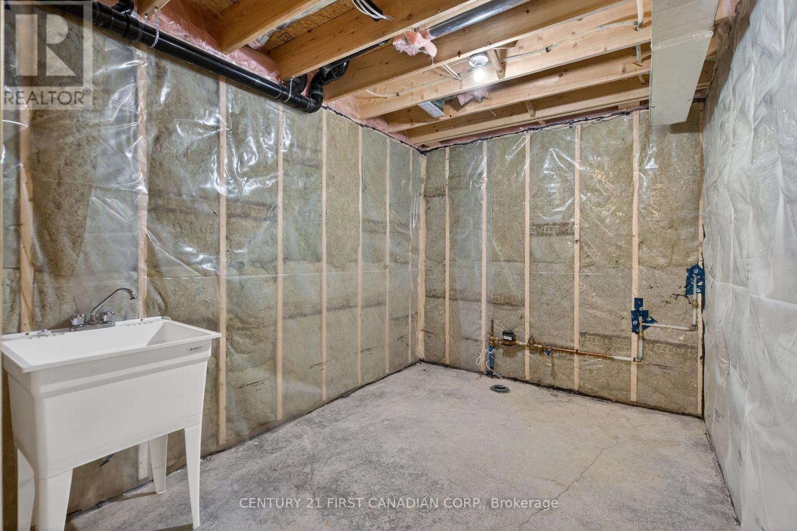 34 Postma Crescent, North Middlesex (Ailsa Craig), ON - Indoor Photo Showing Basement