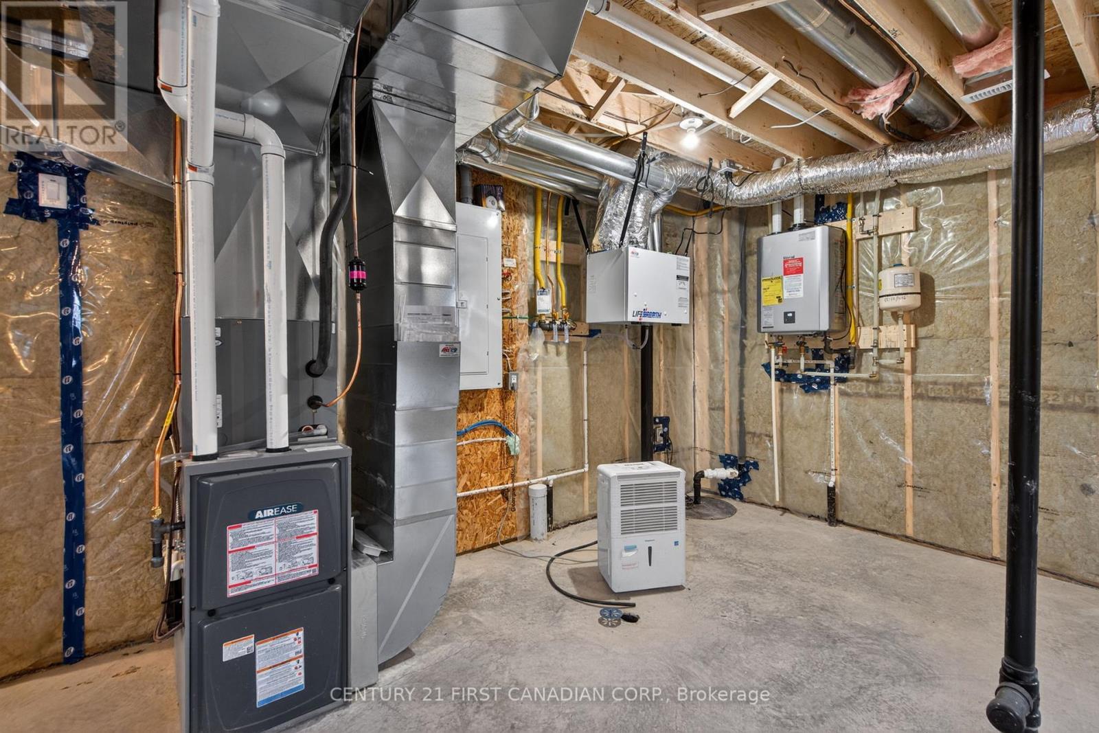 34 Postma Crescent, North Middlesex (Ailsa Craig), ON - Indoor Photo Showing Basement