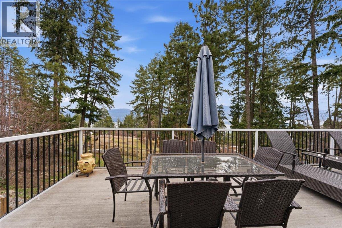 309 Killarney Way, Vernon, BC - Outdoor With Exterior