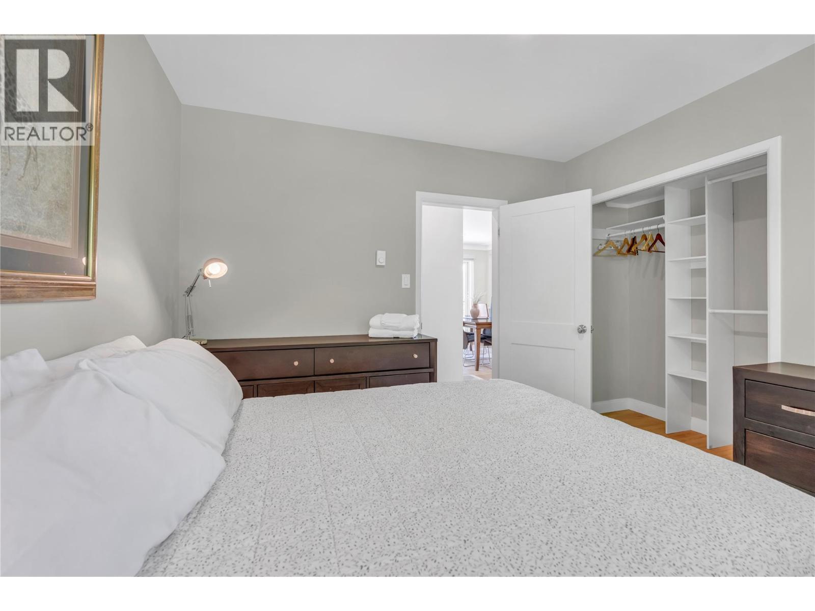 1213 Lambert Drive, Penticton, BC - Indoor Photo Showing Bedroom