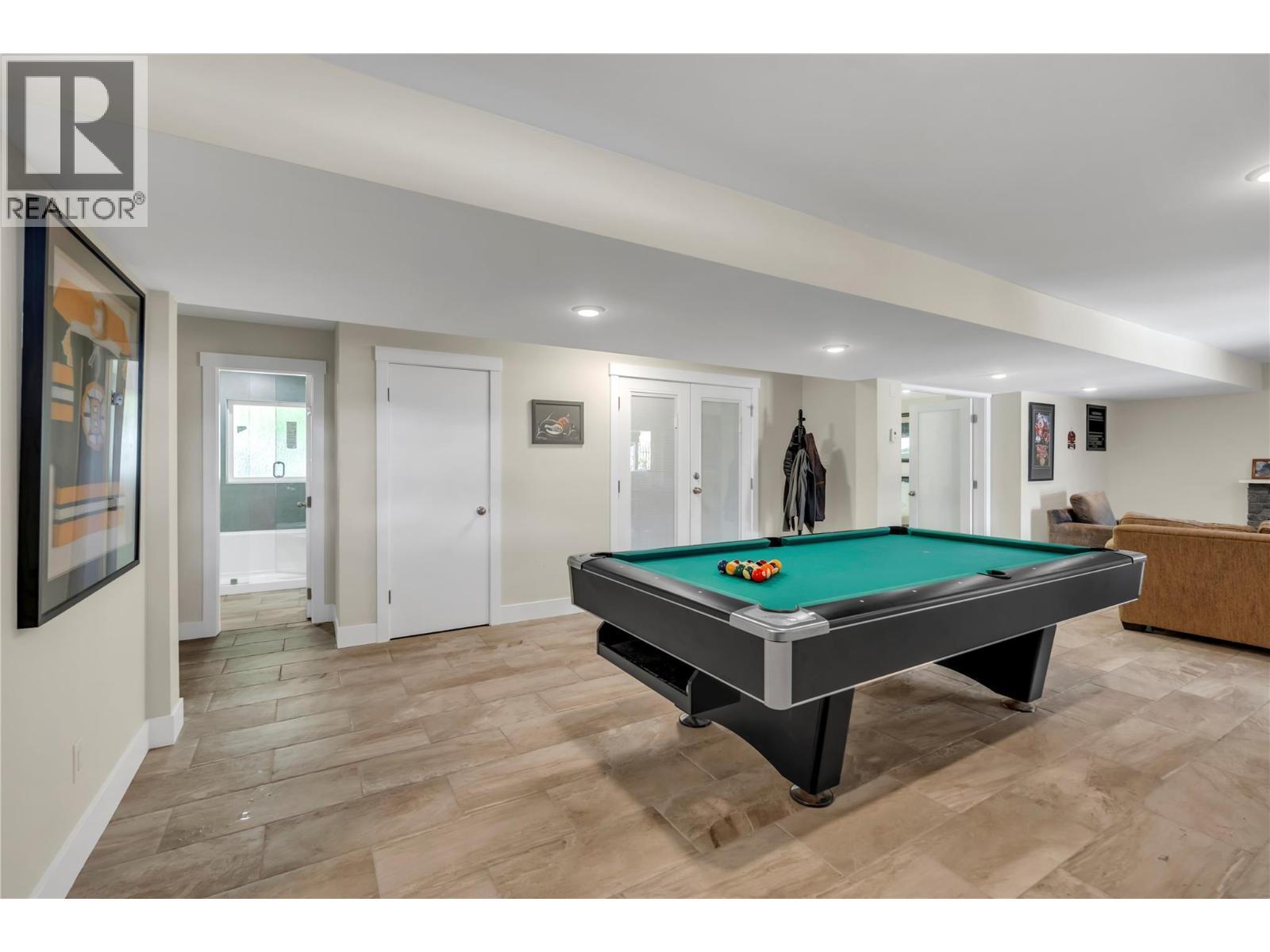 1213 Lambert Drive, Penticton, BC - Indoor Photo Showing Other Room
