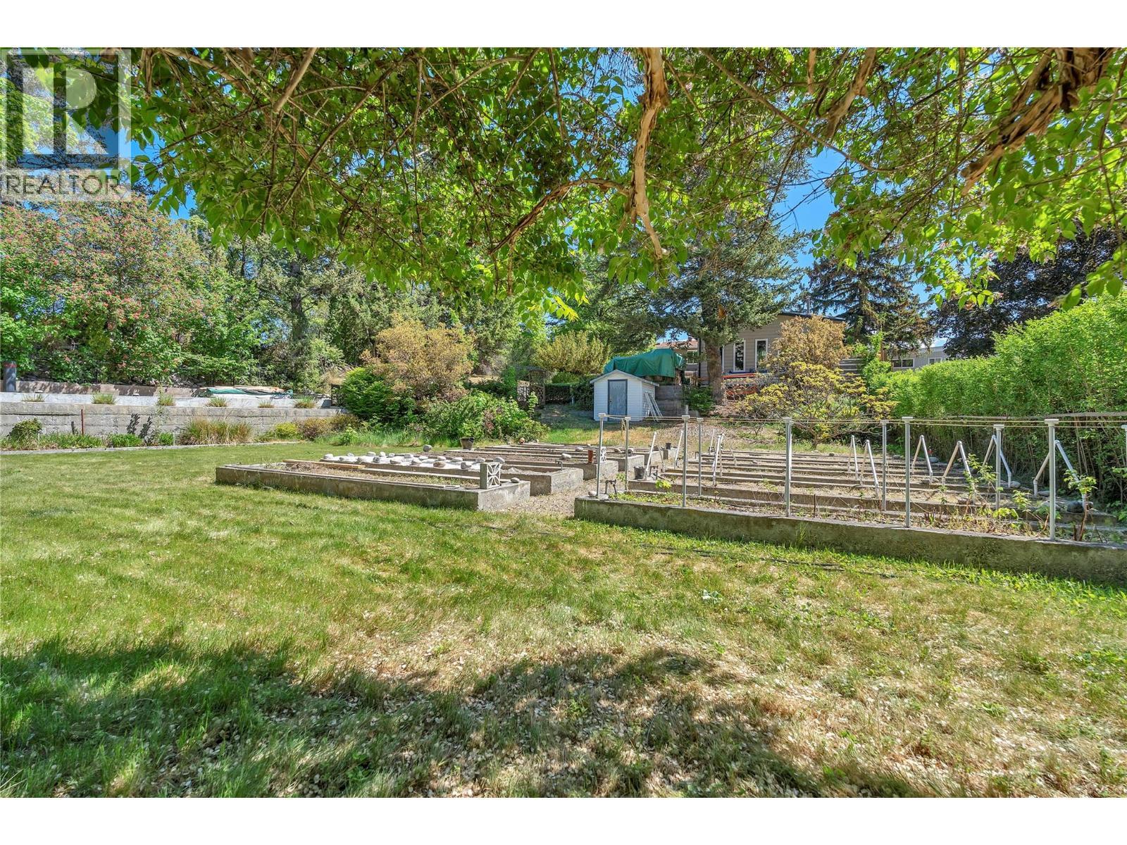 1213 Lambert Drive, Penticton, BC - Outdoor