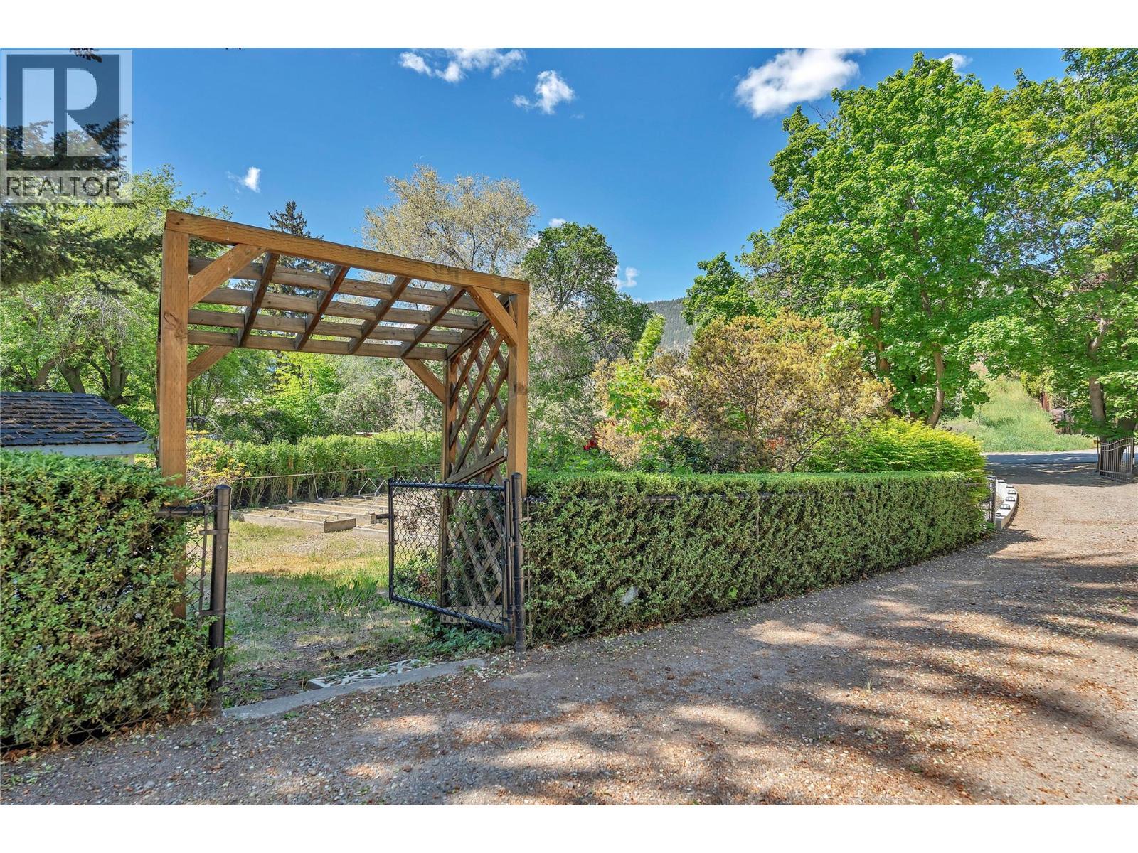 1213 Lambert Drive, Penticton, BC - Outdoor