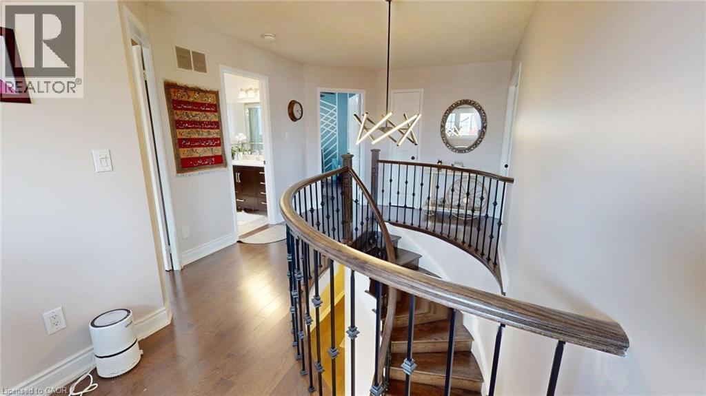 6466 Lisgar Drive, Mississauga, ON - Indoor Photo Showing Other Room