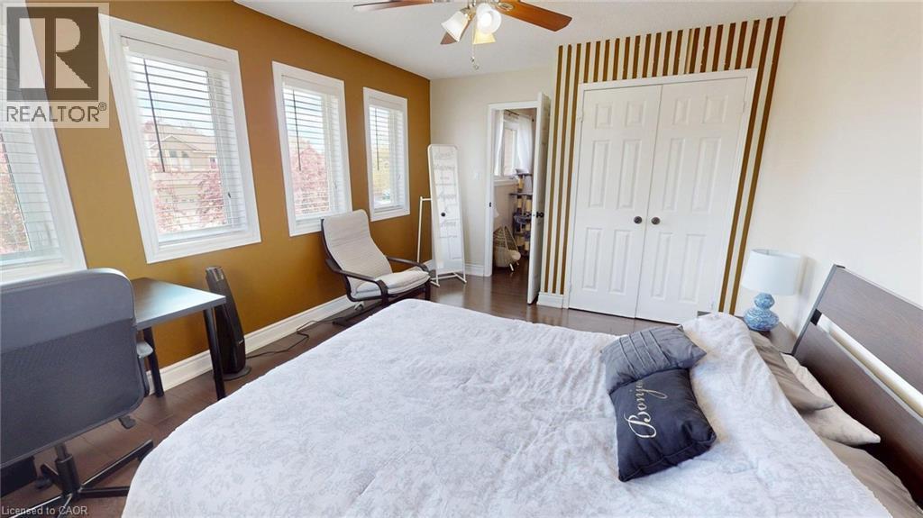 6466 Lisgar Drive, Mississauga, ON - Indoor Photo Showing Bedroom