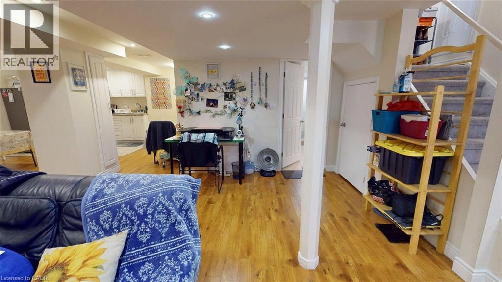 6466 Lisgar Drive, Mississauga, ON - Indoor