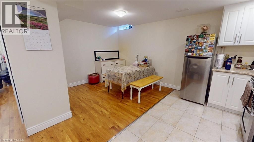 6466 Lisgar Drive, Mississauga, ON - Indoor