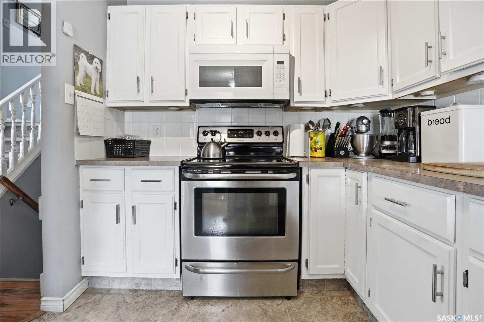6831 Whelan Drive, Regina, SK - Indoor Photo Showing Kitchen