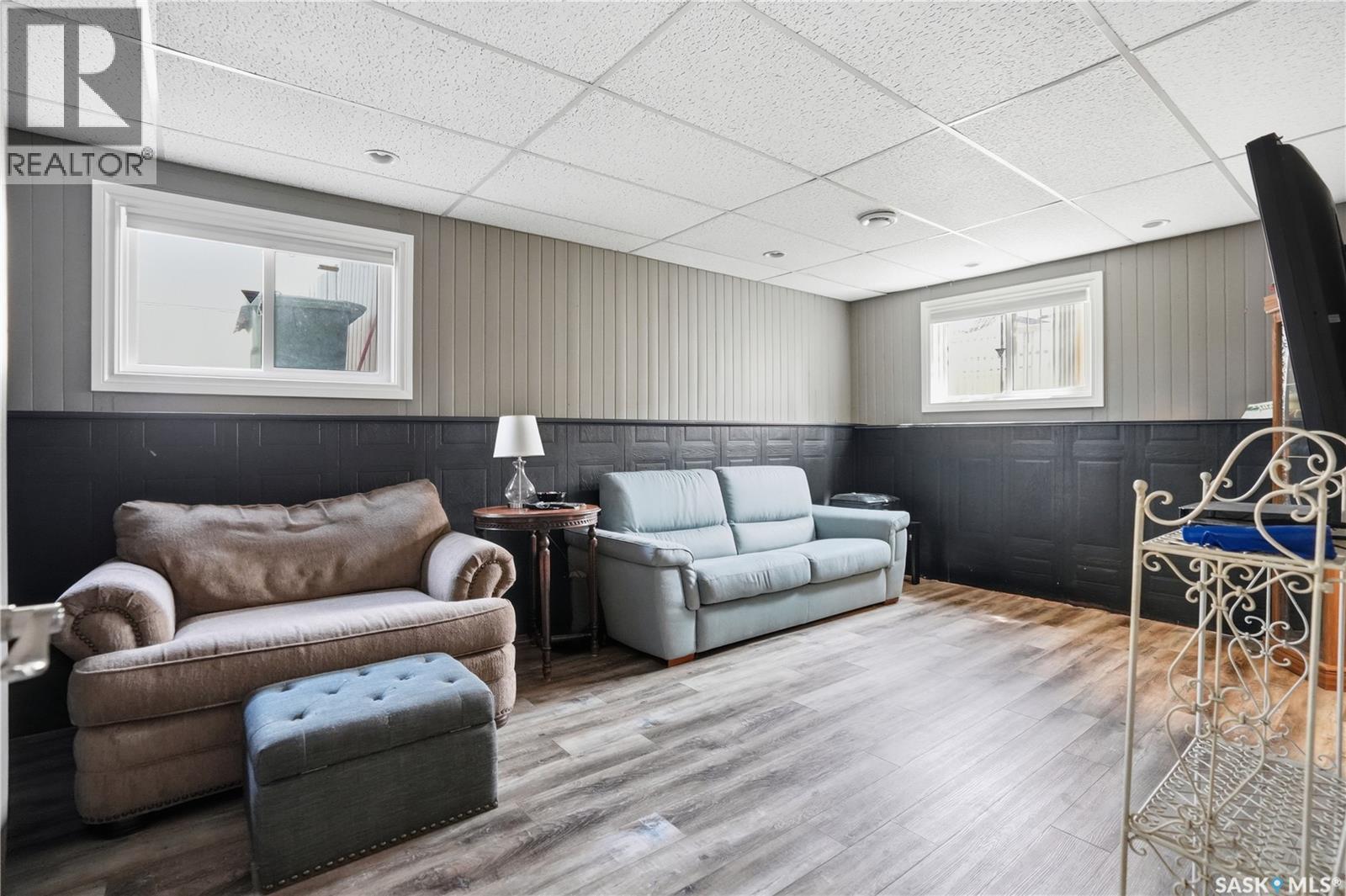 6831 Whelan Drive, Regina, SK - Indoor