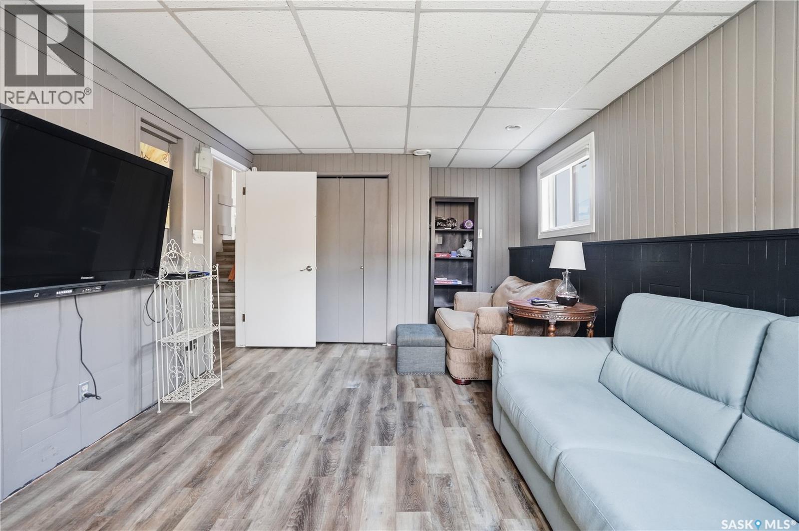 6831 Whelan Drive, Regina, SK - Indoor