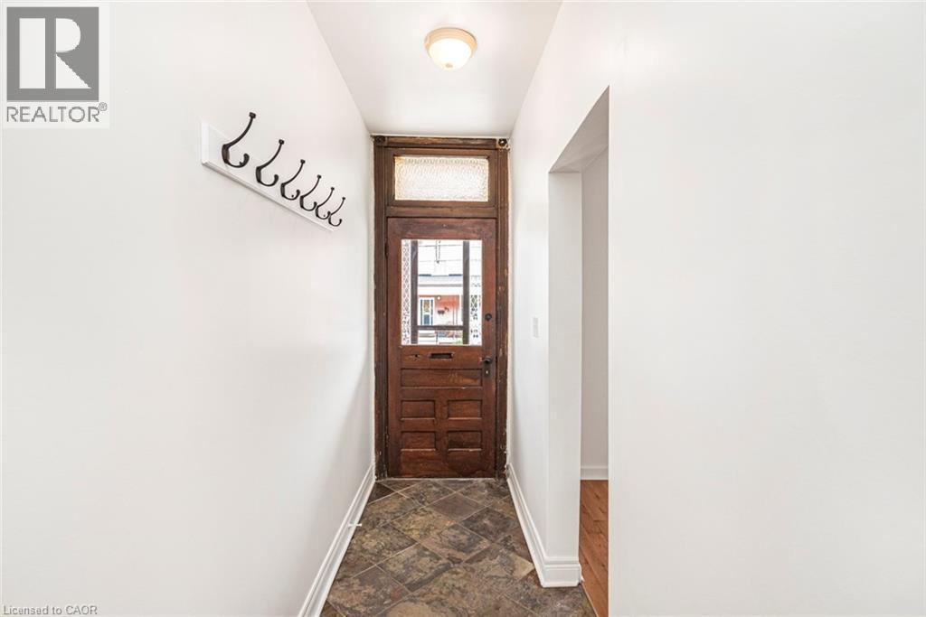 85 Oxford Street, Hamilton, ON - Indoor Photo Showing Other Room
