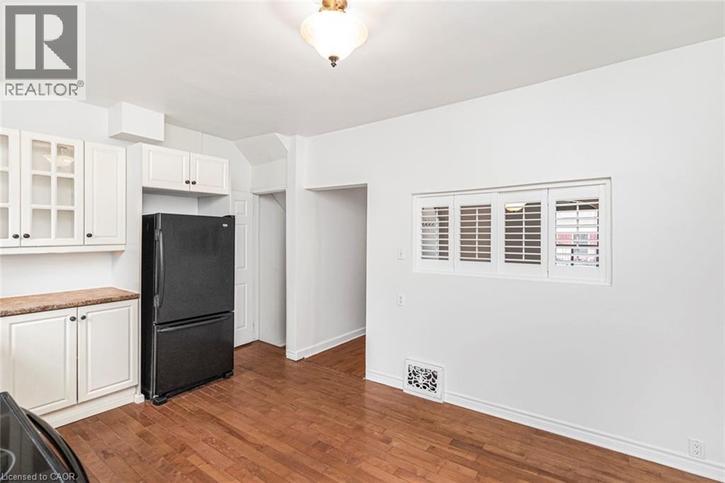 85 Oxford Street, Hamilton, ON - Indoor