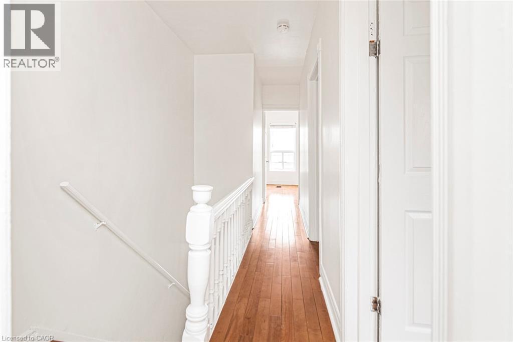 85 Oxford Street, Hamilton, ON - Indoor Photo Showing Other Room