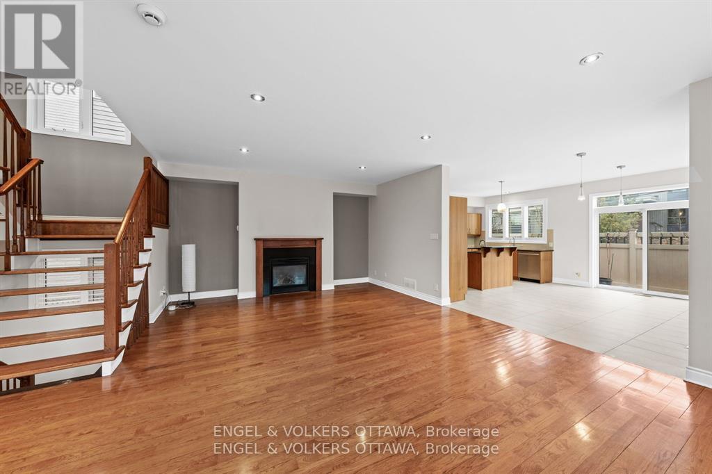 249 Atlantis Avenue, Ottawa, ON - Indoor With Fireplace