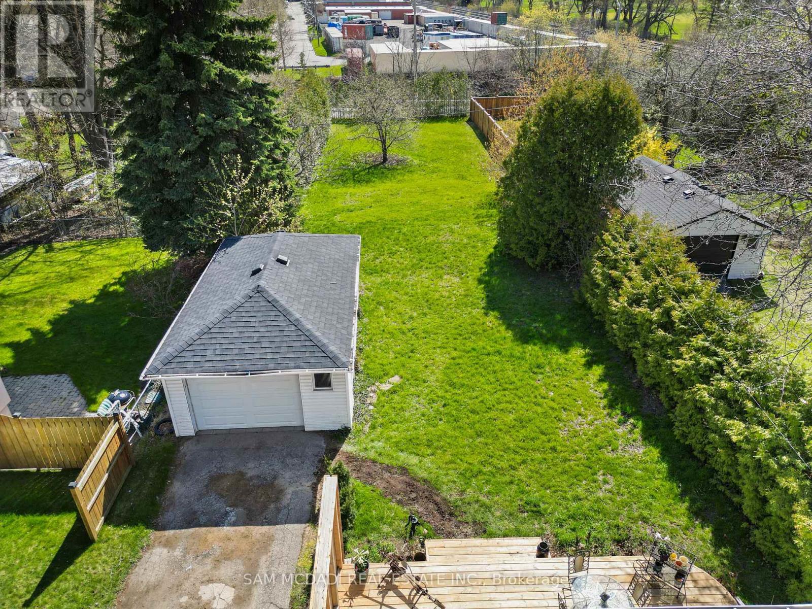 1088 Cherriebell Road, Mississauga, ON - Outdoor