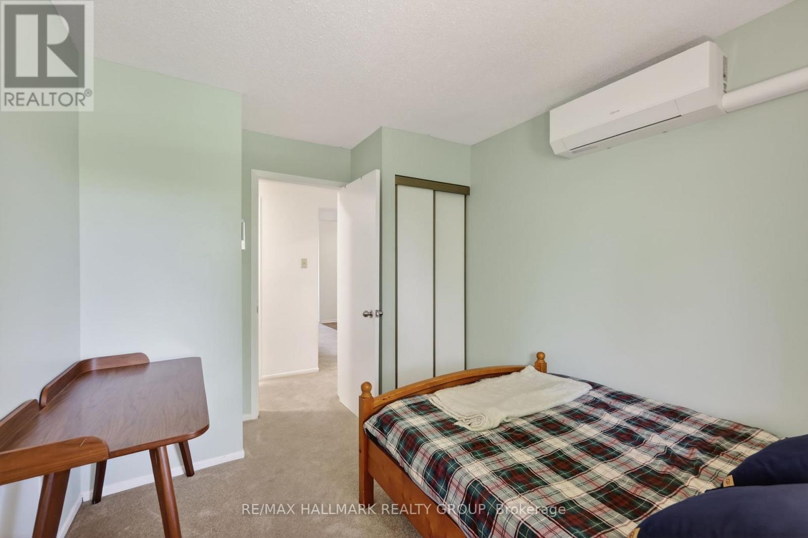 33 Haxby Private, Ottawa, ON - Indoor Photo Showing Bedroom