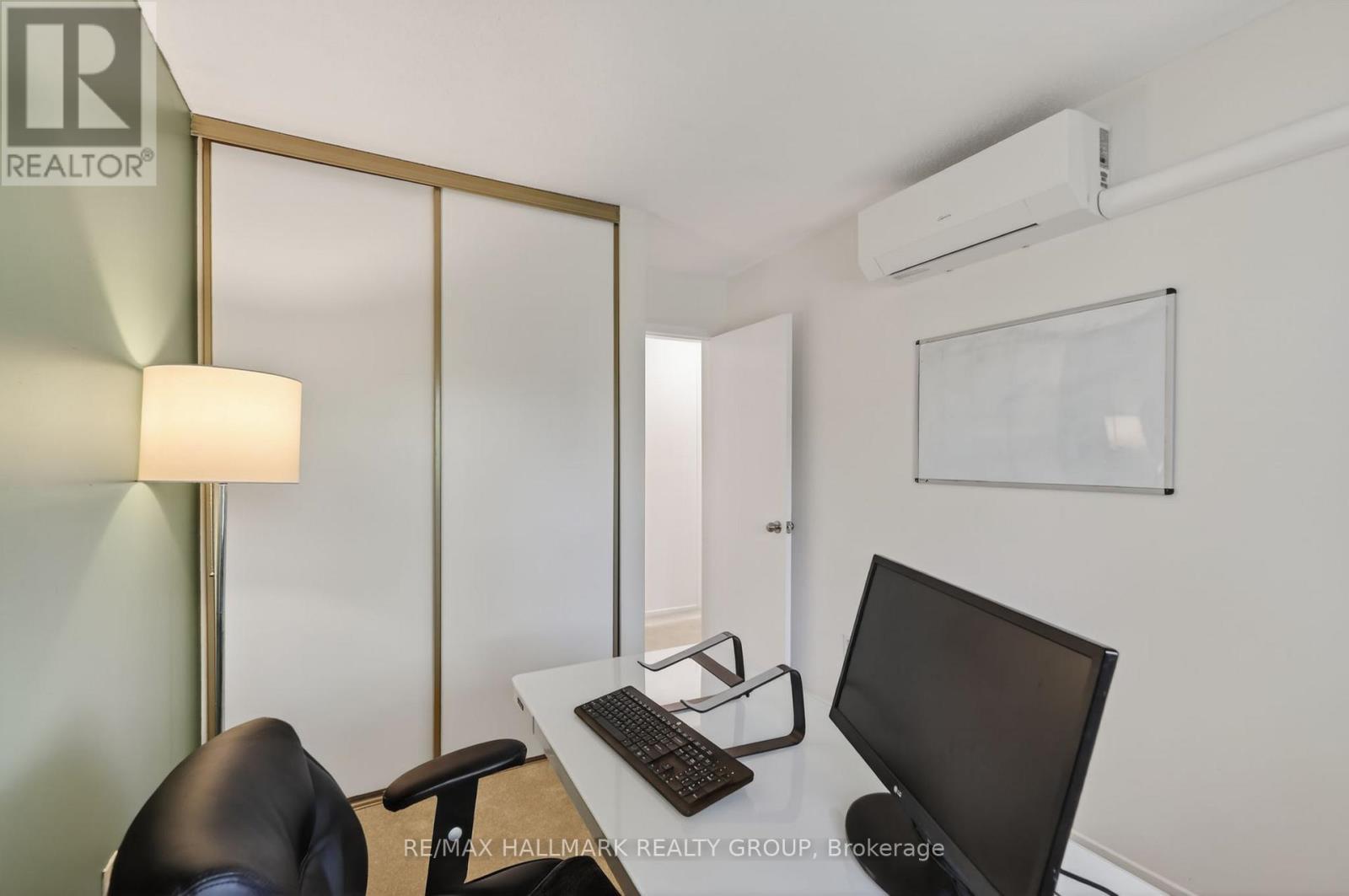 33 Haxby Private, Ottawa, ON - Indoor Photo Showing Other Room