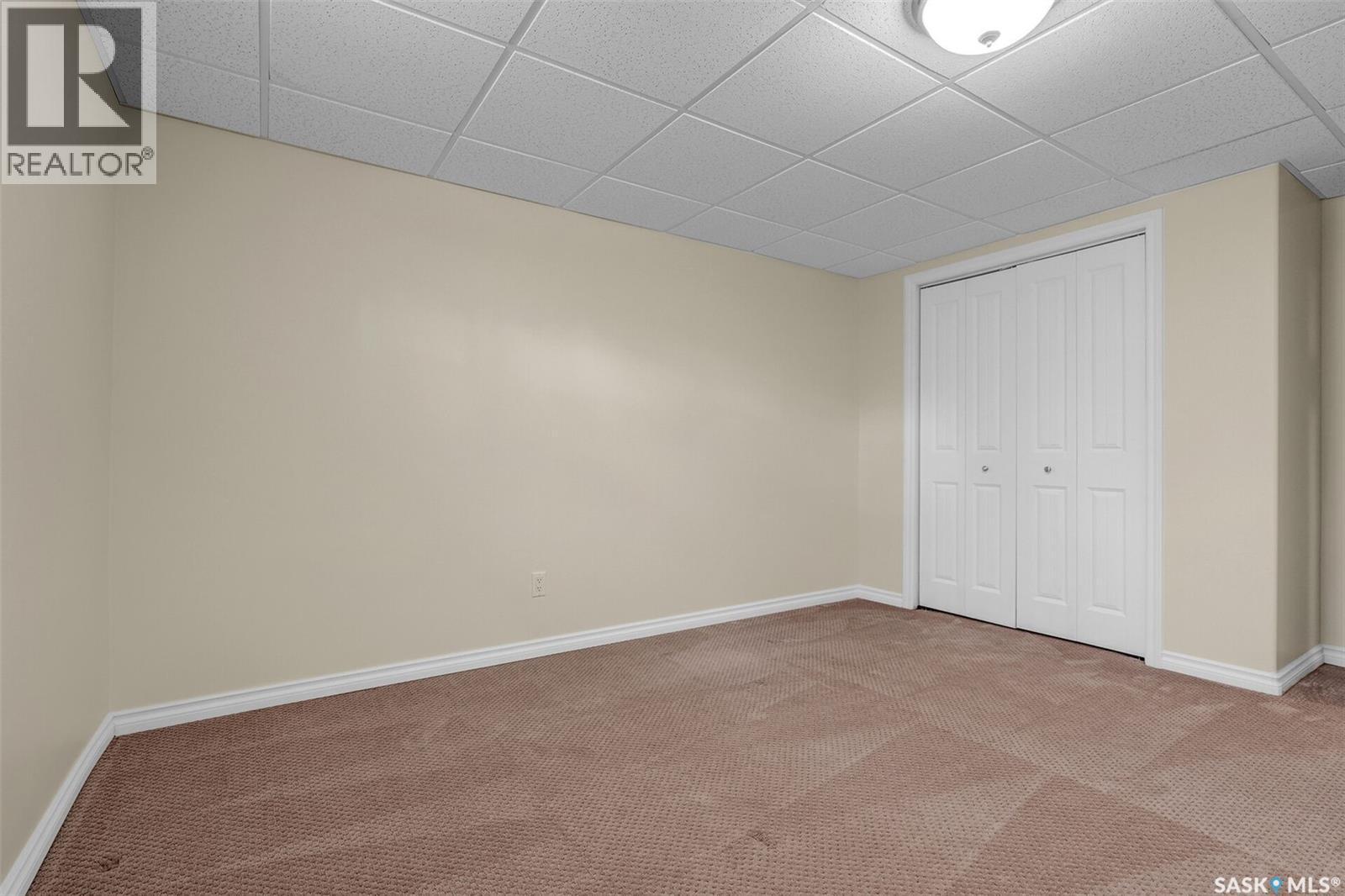 2419 Glamis Place E, Regina, SK - Indoor Photo Showing Other Room