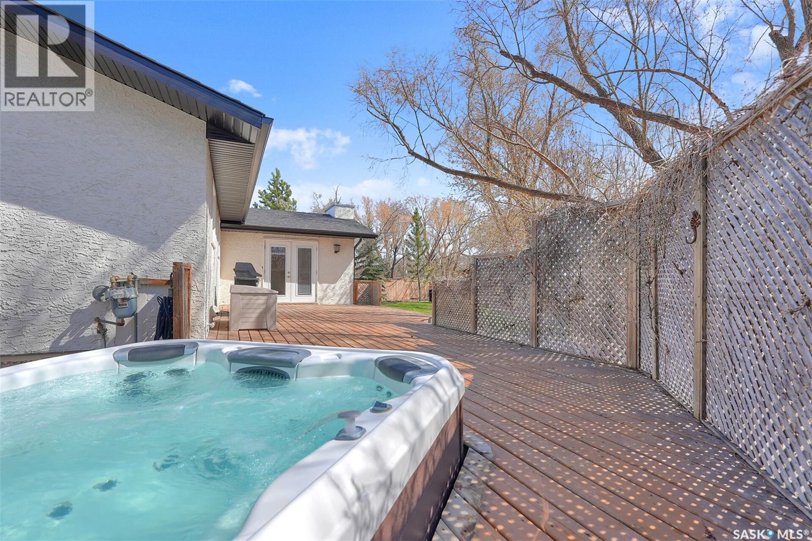 2419 Glamis Place E, Regina, SK - Outdoor With Above Ground Pool