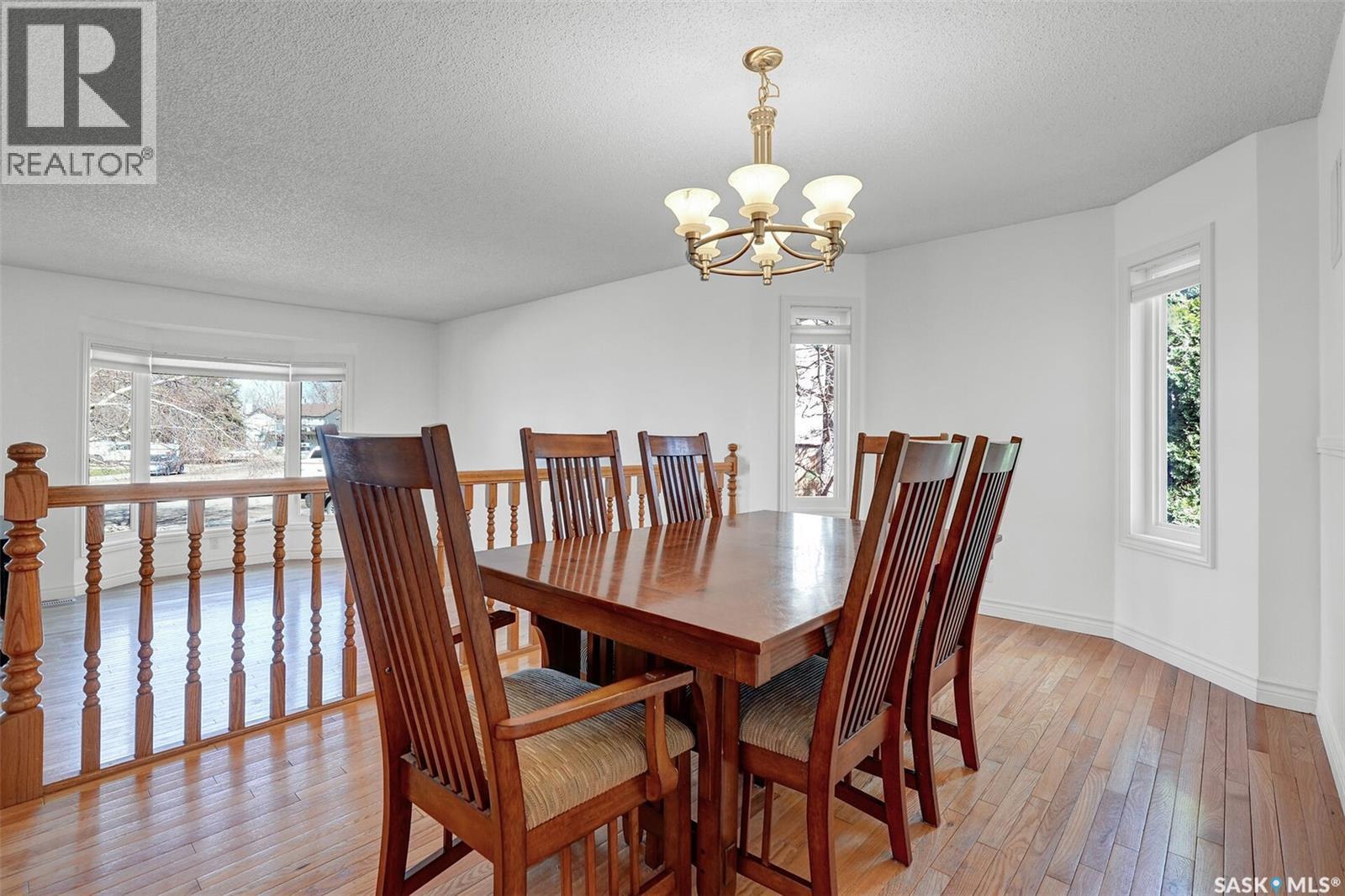2419 Glamis Place E, Regina, SK - Indoor Photo Showing Dining Room