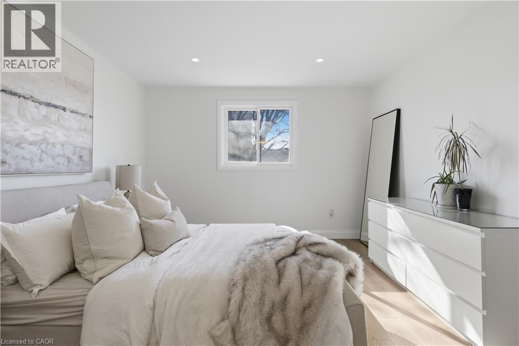 5 Bradbury Crescent, Paris, ON - Indoor Photo Showing Bedroom