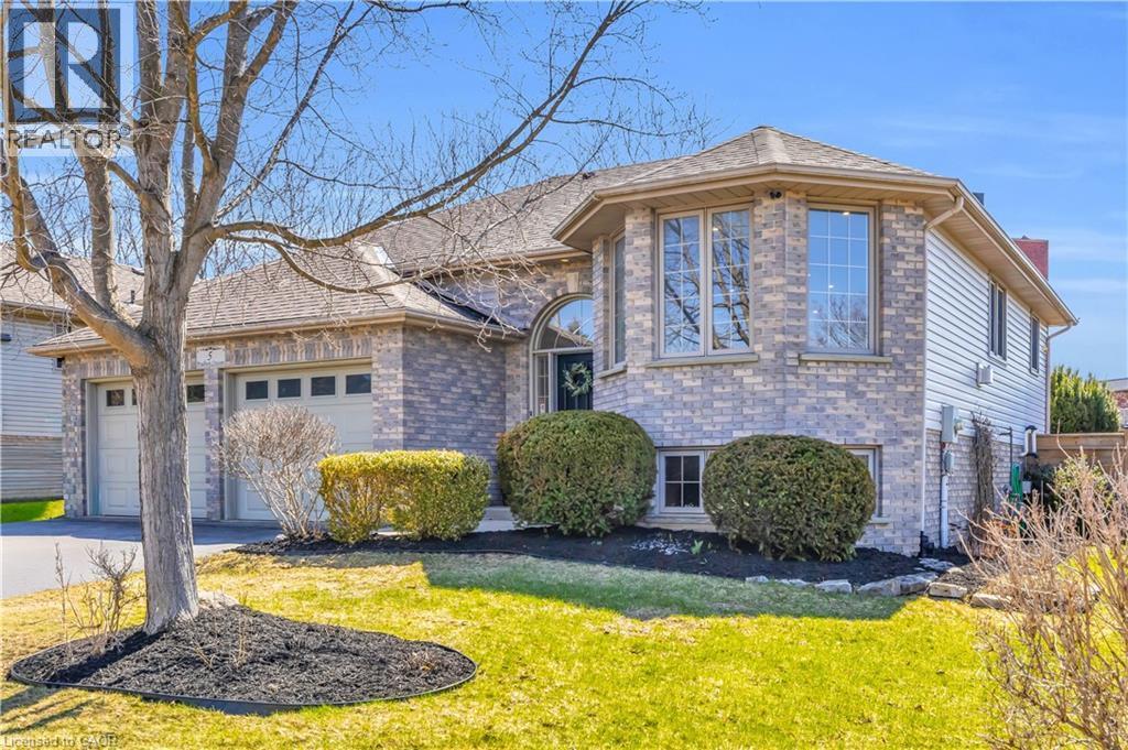 5 Bradbury Crescent, Paris, ON - Outdoor