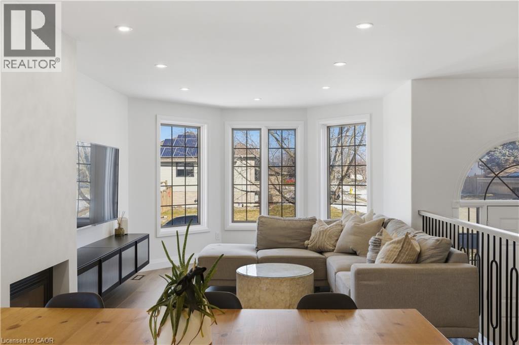 5 Bradbury Crescent, Paris, ON - Indoor