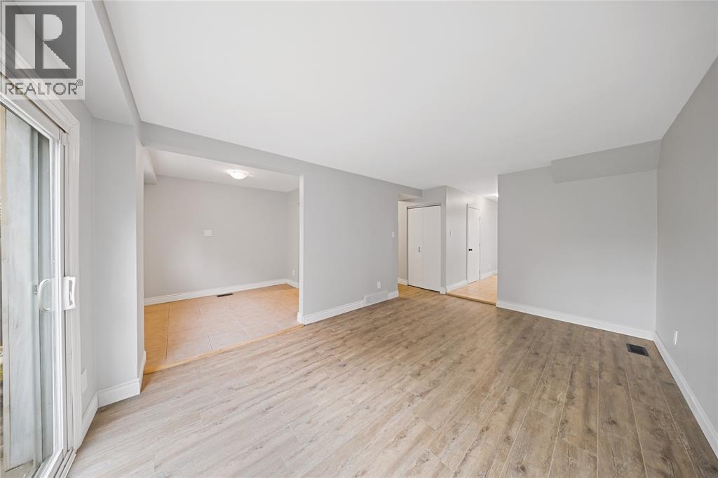 183 Bedford Crescent, Sarnia, ON - Indoor Photo Showing Other Room