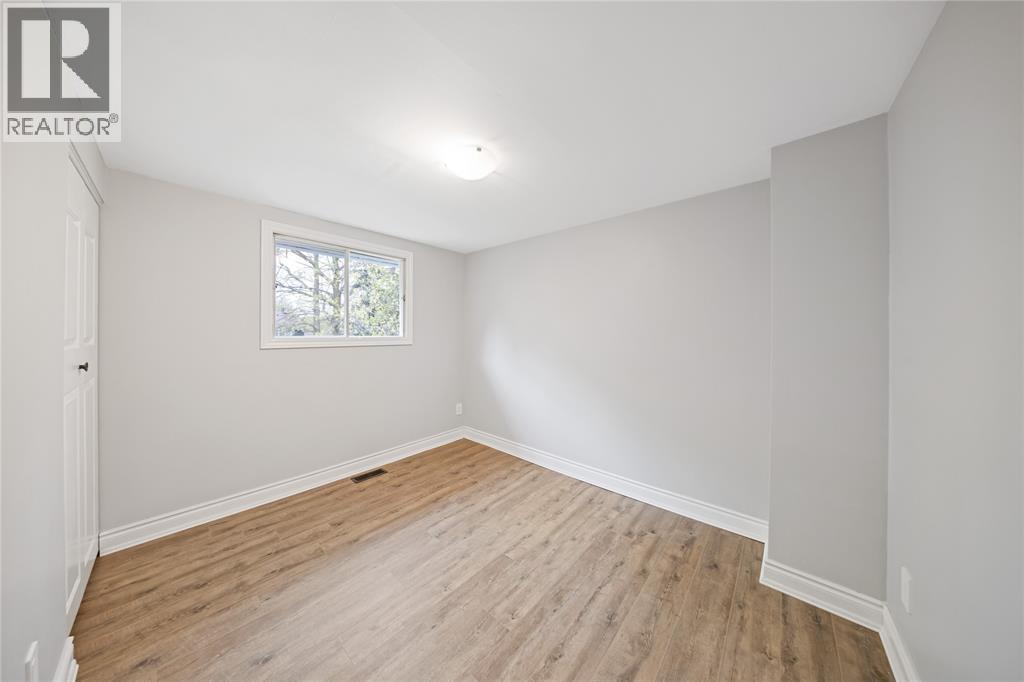 183 Bedford Crescent, Sarnia, ON - Indoor Photo Showing Other Room