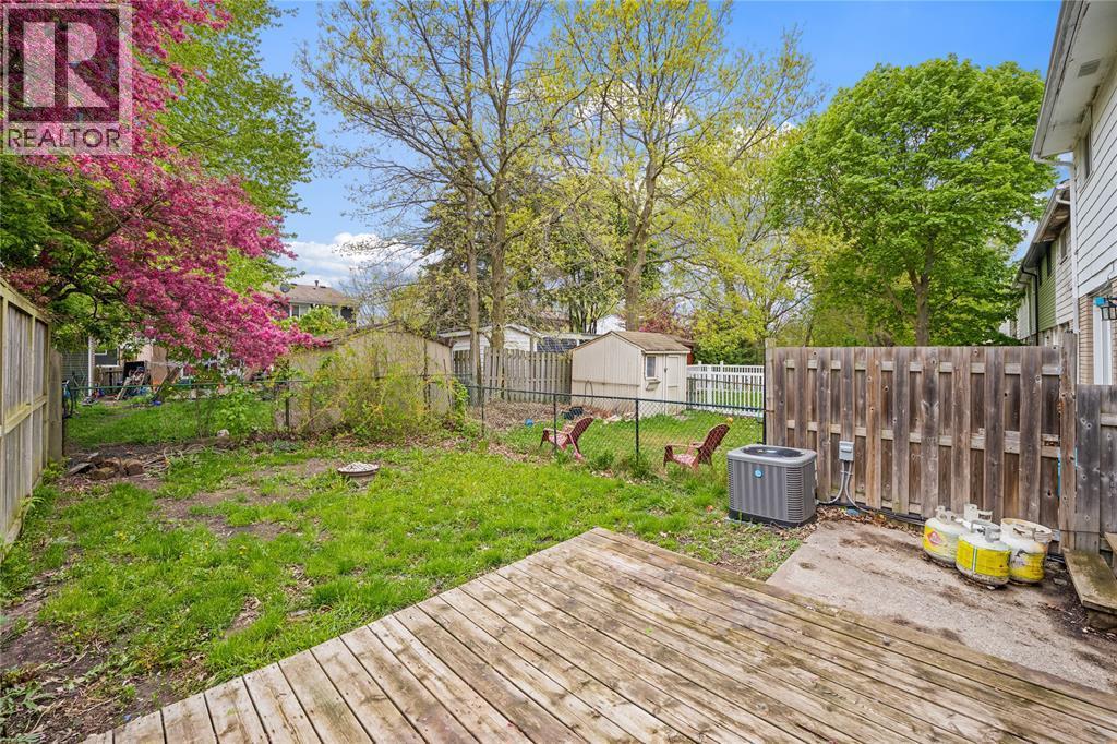 183 Bedford Crescent, Sarnia, ON - Outdoor With Deck Patio Veranda