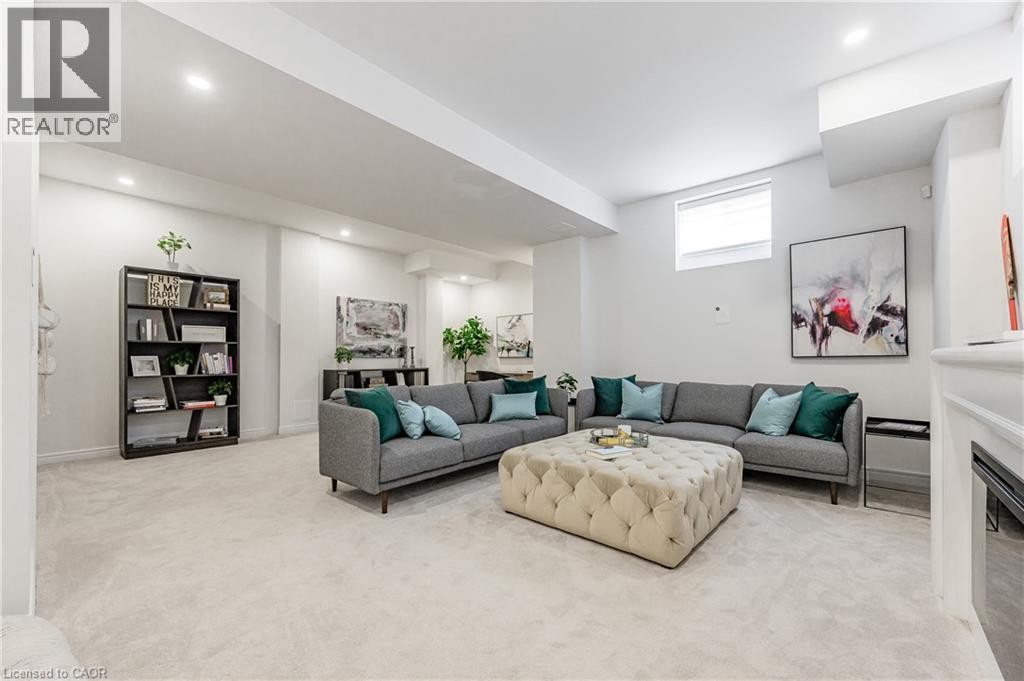 11 William Dunlop Street, Kitchener, ON - Indoor