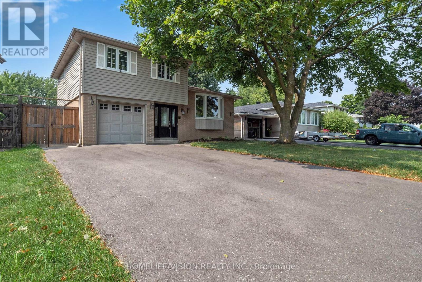 16 Palgrave Crescent, Brampton, ON - Outdoor With Facade