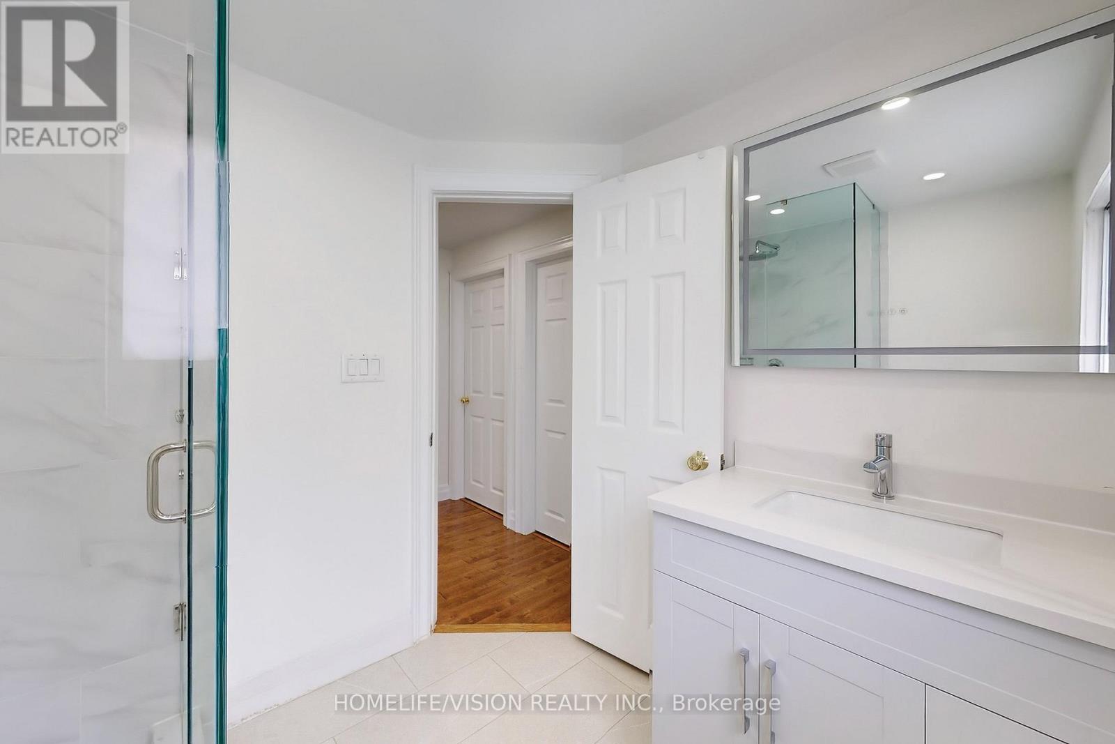 16 Palgrave Crescent, Brampton, ON - Indoor Photo Showing Bathroom