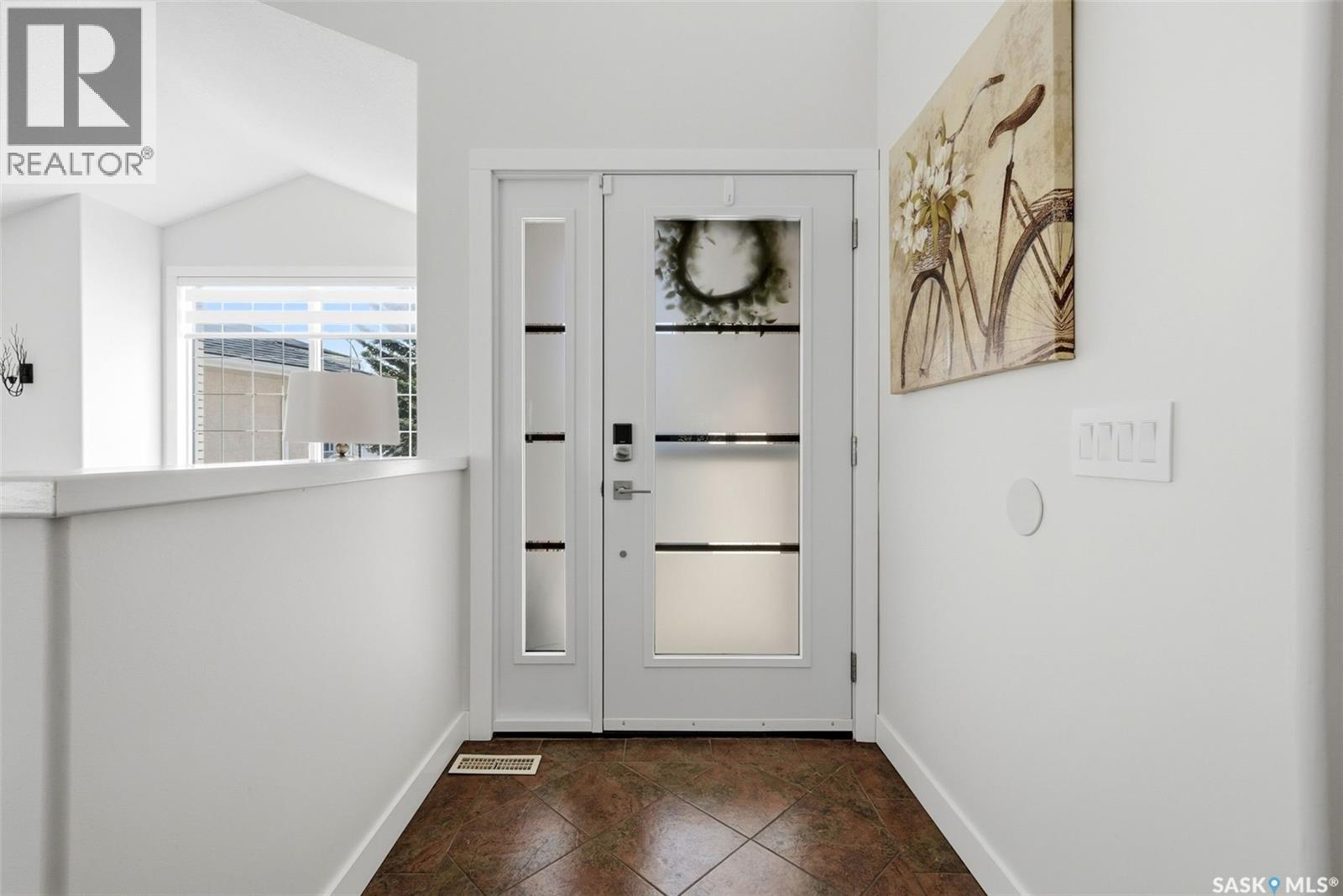 3234 Peyson Bay E, Regina, SK - Indoor Photo Showing Other Room