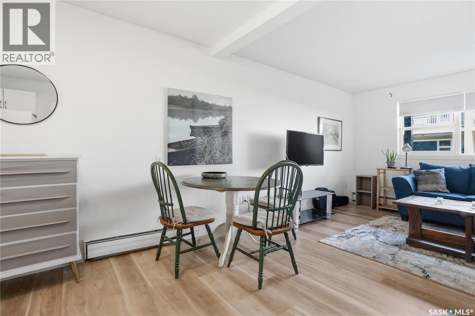 28 42 Spence Street, Regina, SK - Indoor