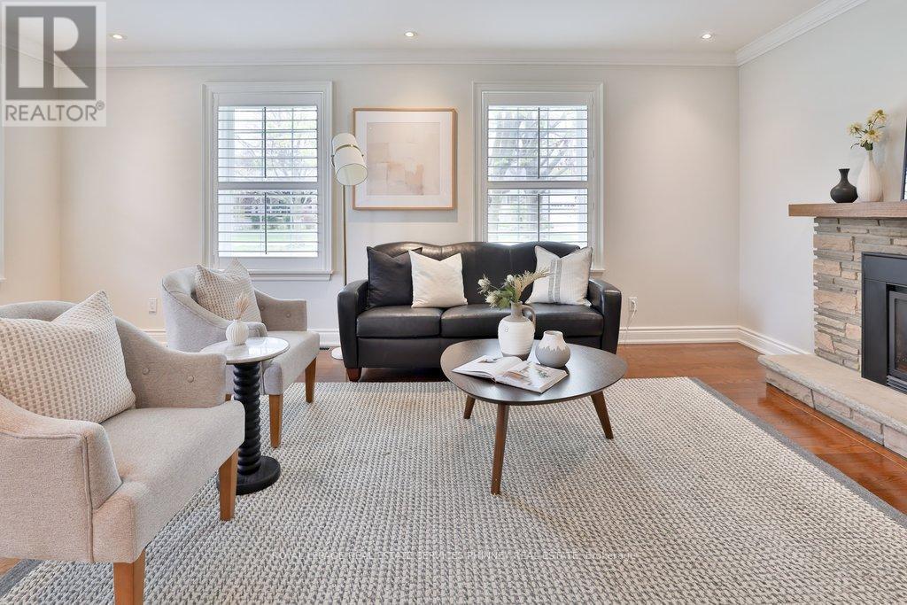1163 Cayente Place, Mississauga, ON - Indoor Photo Showing Living Room With Fireplace