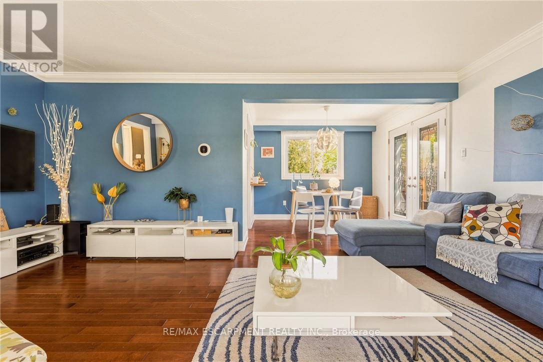 66 Skyline Drive, Hamilton, ON - Indoor Photo Showing Other Room