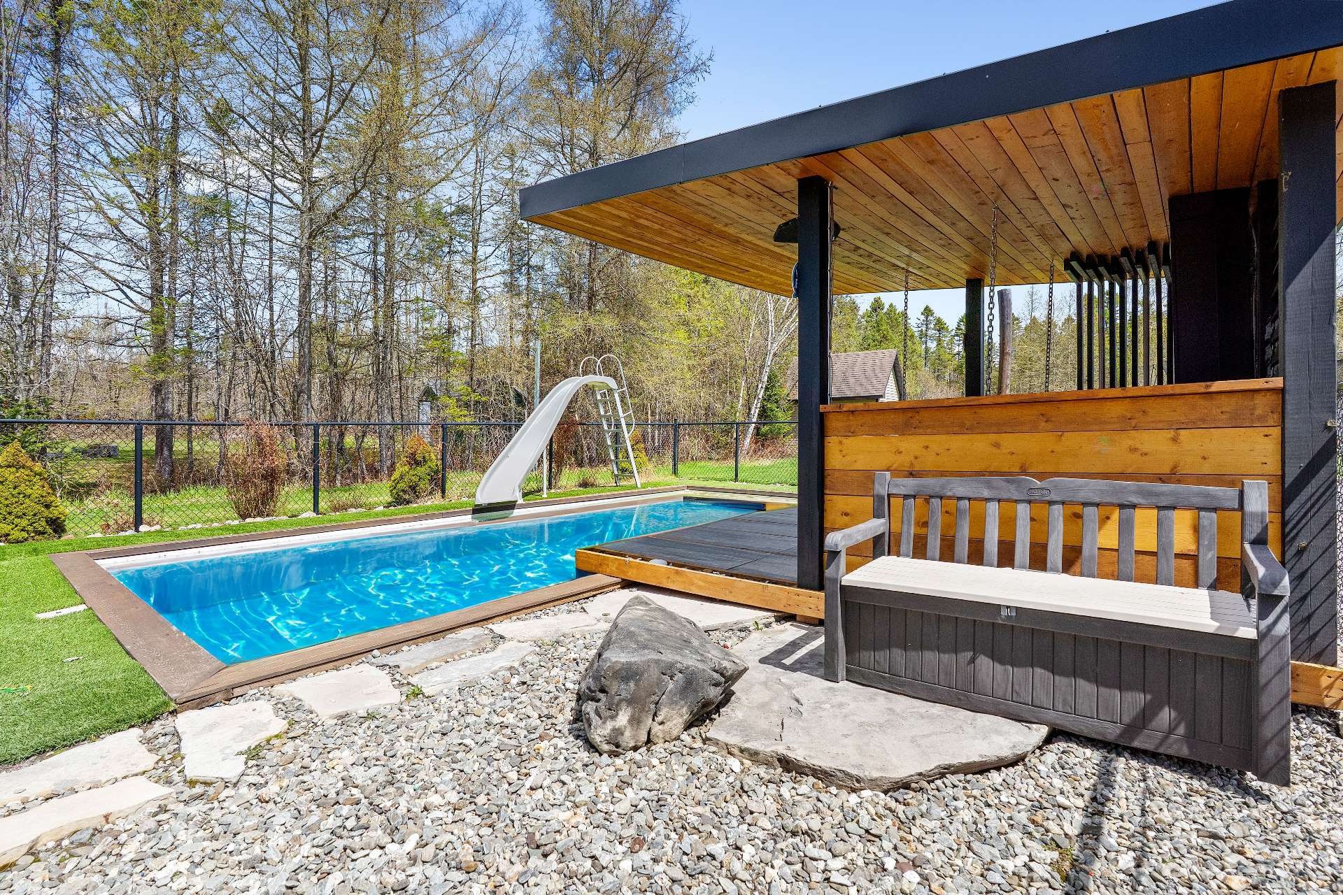 Pool - 1739 Rue Des Épinettes-Rouges, Québec (La Haute-Saint-Charles), QC - Outdoor With In Ground Pool